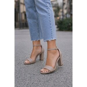 Sam Edelman Yaro Block Heel Sandals Womens 6.5M Nude Leather Good Condition